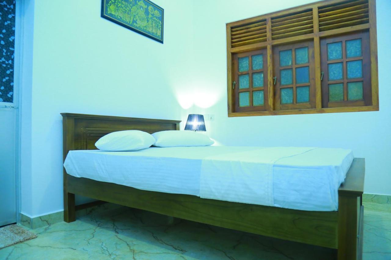 Ashford Beach Matara Extérieur photo