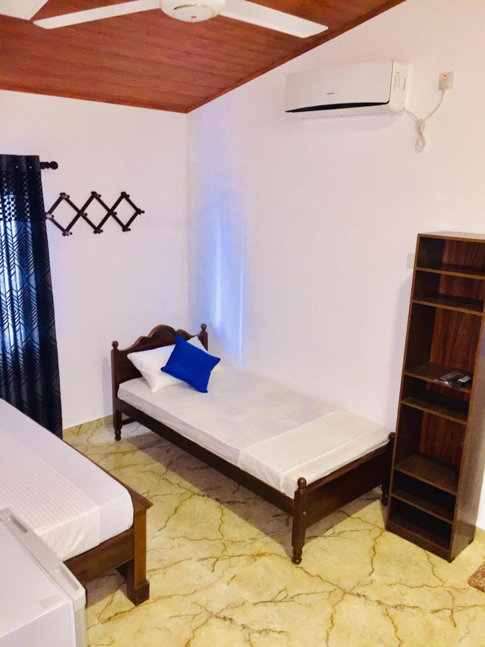 Ashford Beach Matara Extérieur photo